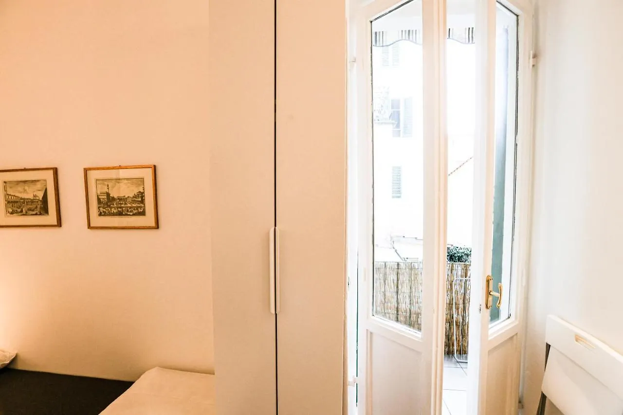 Apartament Raffaello Studio Flat Florencja 0*,  Włochy
